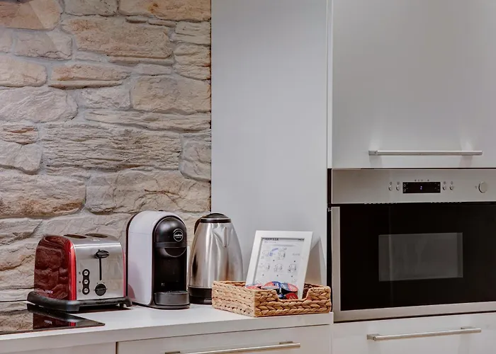 La Maison De Garage *